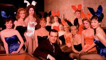 Задник до фильму"Hugh Hefner: Playboy, Activist and Rebel" #1169640