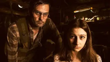 Задник до фильму"Girl in the Bunker" #465894