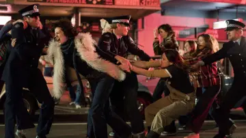 Задник до фильму"Riot" #744892