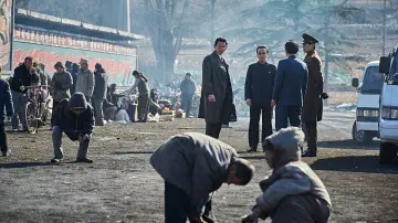 Задник до фильму"공작" #340053