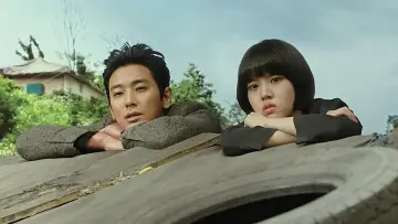 Задник до фильму"신과함께-인과 연" #317193