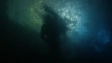 Задник до фільму "Buoyancy" #649125