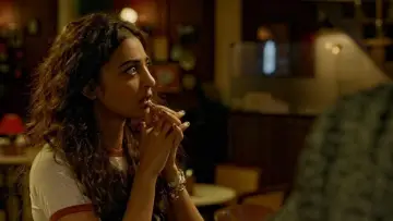 Задник до фильму"अंधाधुन" #887715
