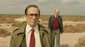 Задник до фильму"Rojo" #679777