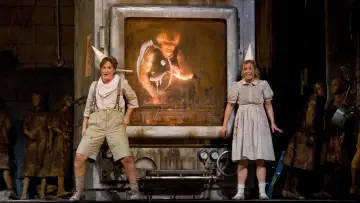 Задник до фильму"The Metropolitan Opera: Hansel and Gretel" #425659