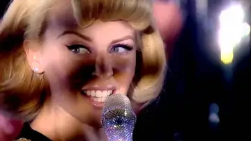 Задник до фільму "The Kylie Show" #1807253