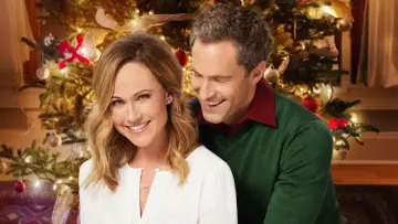 Задник до фильму"Reunited at Christmas" #426594