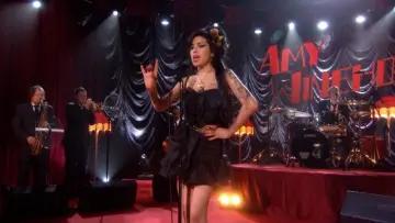 Задник до фильму"Classic Albums: Amy Winehouse - Back to Black" #1085342