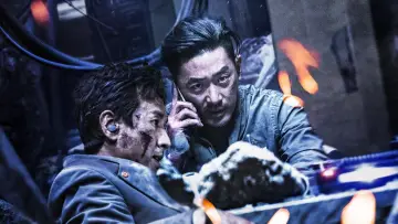 Задник до фильму"PMC: 더 벙커" #429339