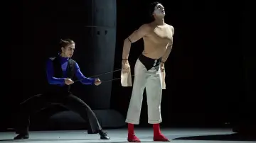 Задник до фільму "Bolshoi Ballet: Carmen Suite / Petrushka" #1803792
