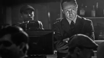 Задник до фильму"Curtiz" #708900