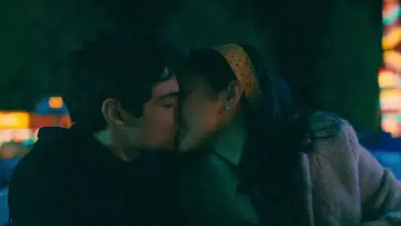 Задник до фильму"Усім хлопцям: P.S. Досі кохаю" #885402