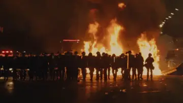 Задник до фильму"Democracia em Vertigem" #425077