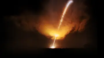 Задник до фільму "Mission to the Sun" #1872809