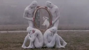 Задник до фільму "Butoh: Body on the Edge of Crisis" #1803768