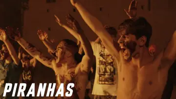 Задник до фильму"Піраньї Неаполя" #994311