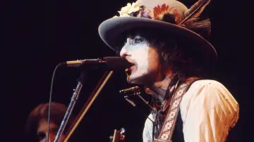 Задник до фильму"Rolling Thunder Revue: A Bob Dylan Story by Martin Scorsese" #1098650