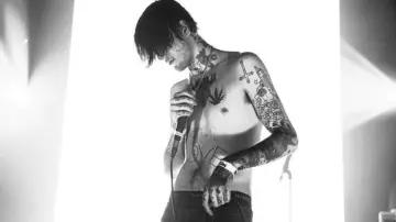 Задник до фильму"Усе для всіх: Lil Peep" #933889