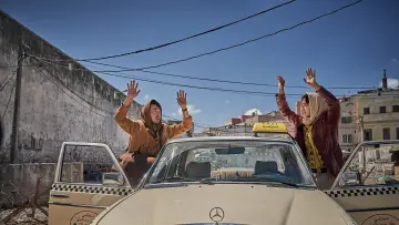 Задник до фільму "비공식작전" #374753
