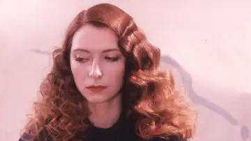 Задник до фільму "Caprice" #1574014