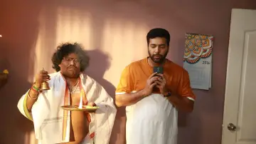 Задник до фільму "கோமாளி" #805636