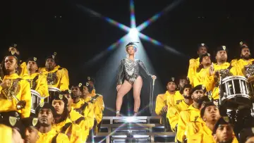 Задник до фильму"HOMECOMING: A film by Beyoncé" #440731