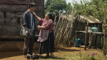 Задник до фильму"Nuestras madres" #469639