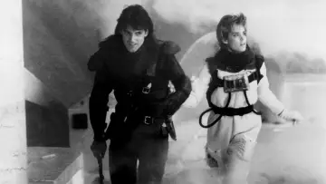 Задник до фільму "Nightflyers" #1912988
