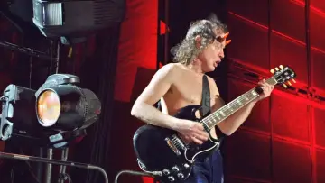 Задник до фильму"AC/DC: Live at River Plate" #417664
