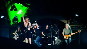 Задник до фильму"AC/DC: Live at River Plate" #417668
