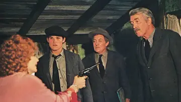 Задник до фільму "Fools
