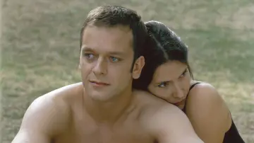 Задник до фільму "Les Revenants" #1821570