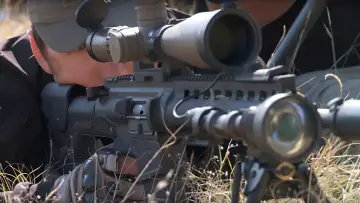 Задник до фильму"MD: The Art of the Precision Rifle" #1150666