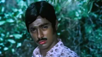Задник до фильму"பதினாறு வயதினிலே" #1146930