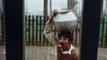 Задник до фільму "மூன்றாம் பிறை" #1158579