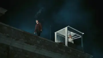 Задник до фільму "L