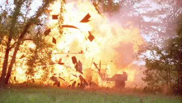 Задник до фильму"Day of the Warrior" #485998