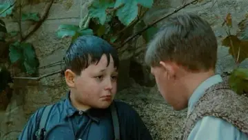 Задник до фильму"Promis... juré !" #1192439