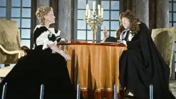 Задник до фільму "Si Versailles m
