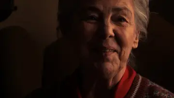 Задник до фільму "Mamma Gógó" #656281