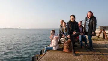 Задник до фильму"Ouistreham" #190825