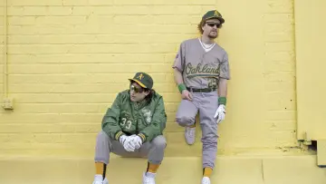 Задник до фильму"The Lonely Island Presents: The Unauthorized Bash Brothers Experience" #1071439