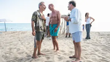 Задник до фильму"Ненавиджу літо" #239943