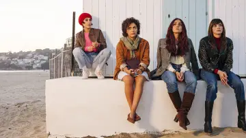 Задник до фільму "Brave ragazze" #499222