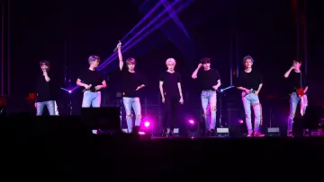 Задник до фильму"브링 더 소울: 더 무비" #347246