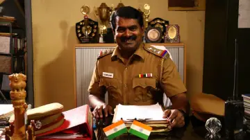Задник до фільму "முந்திரிக்காடு" #420621