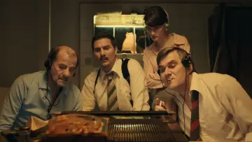 Задник до фильму"Drakulics Elvtárs" #337566