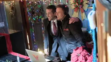 Задник до фільму "Christmas at Dollywood" #1870066