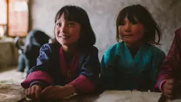 Задник до фильму"ལུང་ནག་ན" #419289