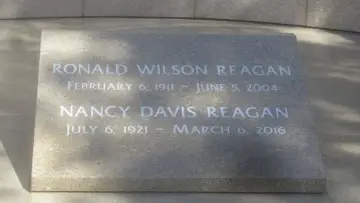 Задник до фильму"Reagan" #586525